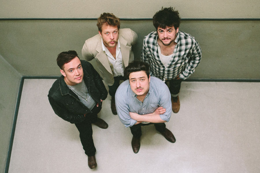 Foto van mumford & sons